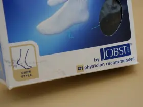Jobst 035664108540 Brand New Sensifoot Diabetic Socks Crew Style Black #3